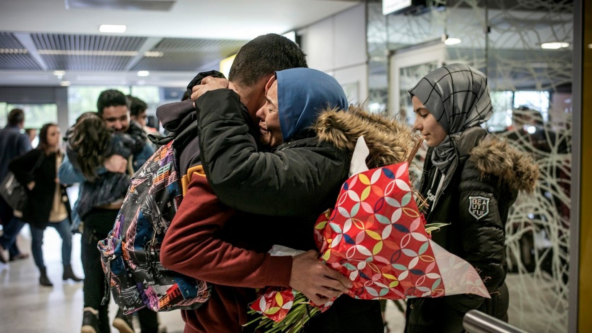 Göç Yolunda Dağılan Bir Aile Daha Kavuştu